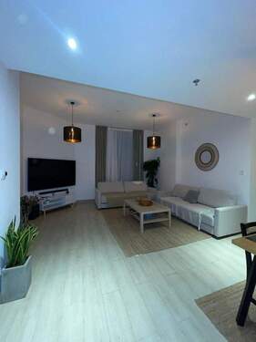 Bild 3 - 4 Zimmer Etagenwohnung in Dubai