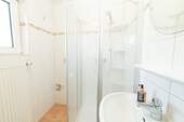 Badezimmer Erdgeschoss - 