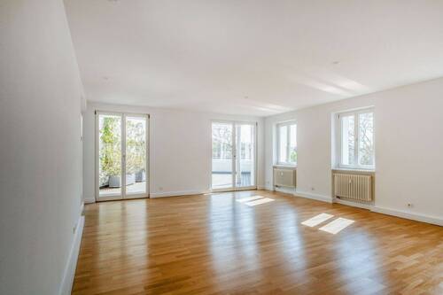 Weiteres Zimmer mit Zugang zur Terrasse - 