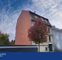 Mehrfamilienhaus mit schönem Grundstück und vielseitigen Nutzungsm - Tangerhütte