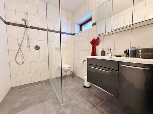 Einliegerwohnung / EG / Duschbad - 