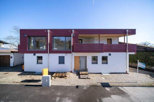 Getrennte Eingänge - Doppelhaushälfte mit 180,00 m&sup2; in Rosenheim zum Kaufen