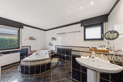 Bad im Erdgeschoss - 