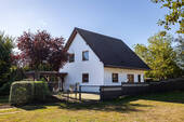 Front - *** DEICHHORST - CARPORT, TERRASSE, GLASFASER, VOLLBAD uvm. direkt neben kleinem PARK ***
