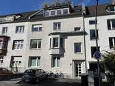 AnsichtHaus - Nett im Terzett: WG-Wohnung in Raderberg