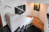 Treppen innerhalb der Wohnung - 