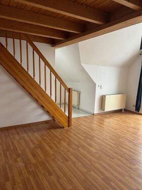 IMG_0985 (002).jpg - Schicke Galerie Wohnung zu vermieten