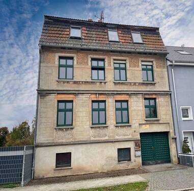 Vorderansicht - 6 Zimmer Mehrfamilienhaus, Wohnhaus zum Kaufen in Tangerhütte