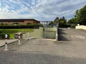 Zufahrt zur Tiefgarage - 