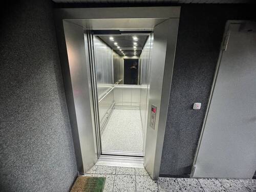 Fahrstuhl - 