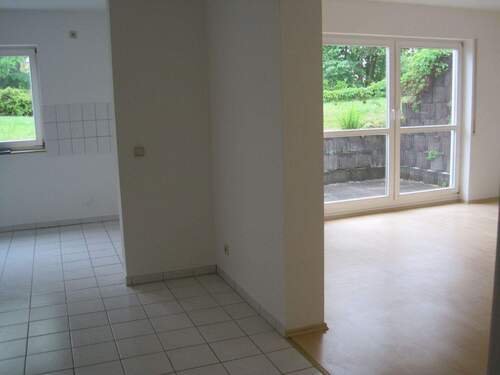Bild 6950.jpg - Terrassenwohnung mit 69,40 m&sup2; in Ilmenau zur Miete