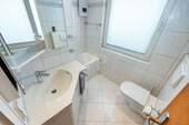 Badezimmer 1. OG - 