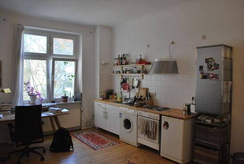 Bild 1 - Sonniges Altbau-Studio mit separatem Schlafzimmer - Provisionsfrei