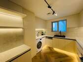 Bild 3 - 4 Zimmer Etagenwohnung in Dubai