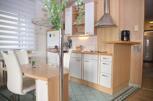 Küche mit Essbereich - 