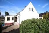 Hausansicht - Doppelhaushälfte mit 76,60 m² in Roßlau zum Kaufen