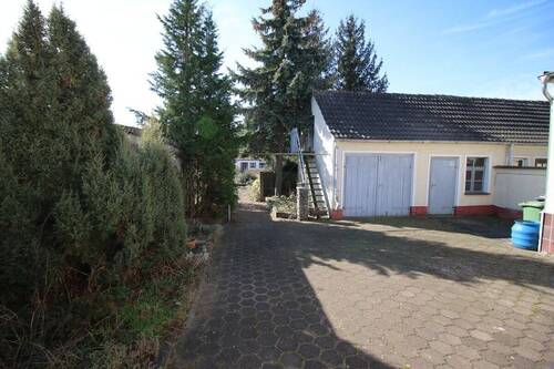 Garage - 