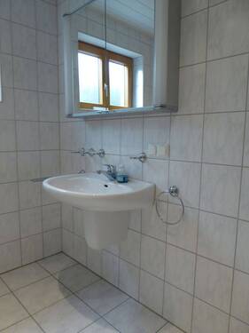 das Tageslichtbad im Souterrain - 