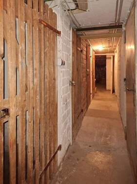Einzelabteile im Keller - 