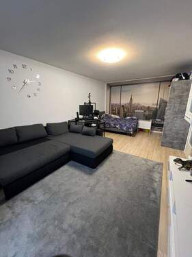 Heller Wohnraum mit Ausblick - Etagenwohnung mit 45,00 m² in Saarbrücken zum Kaufen