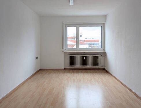 Zimmer 2_ - Etagenwohnung mit 78,00 m&sup2; in Günzburg zum Kaufen