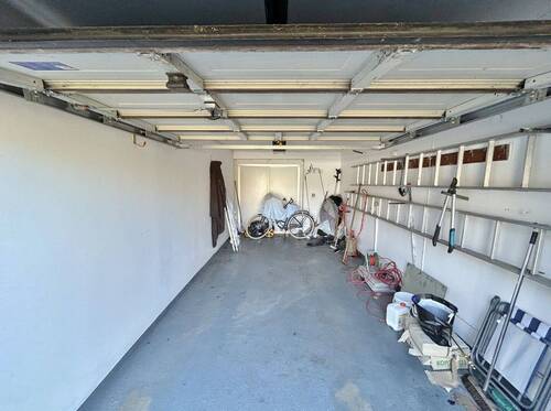 Garage - 