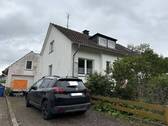 Hausansicht - Wohnen im Hembsen ! Einfamilienhaus mit 2 Garagen