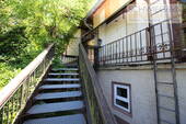 Treppe zum Raum über Einliegerwohnung - 