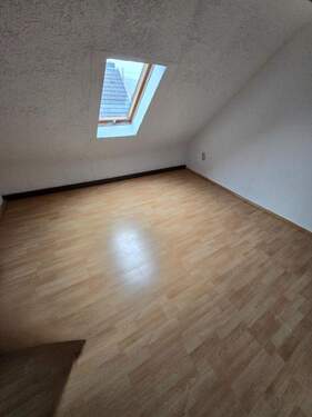 DG: Schlafzimmer - Mehrfamilienhaus, Wohnhaus mit 149,00 m&sup2; in Quierschied zum Kaufen