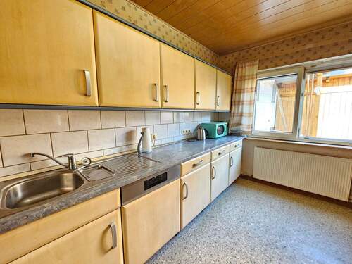 Küche - Mehrfamilienhaus, Wohnhaus mit 120,00 m&sup2; in Sonnefeld zum Kaufen