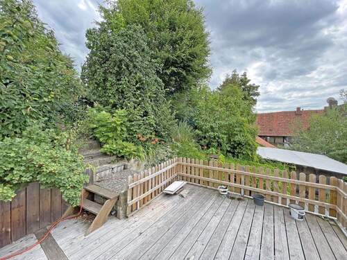 Ansicht Terrasse und Treppe zum Garten - Mehrfamilienhaus, Wohnhaus mit 190,00 m² in Nordstemmen zum Kaufen