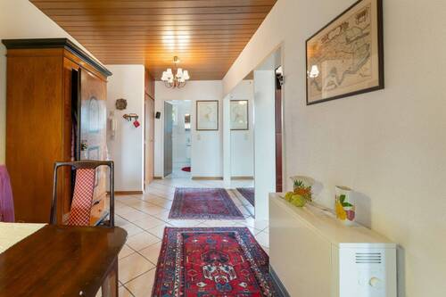 Flur - Etagenwohnung mit 81,60 m&sup2; in Köln zum Kaufen