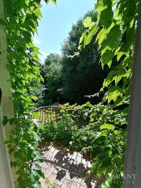 Sicht zum Garten, Balkon (2) - 7 Zimmer Einfamilienhaus in Zwiesel