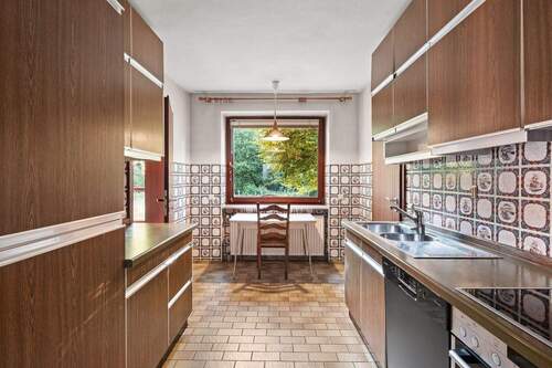 ist vollausgestattet - 