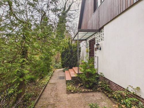 Hauseingang - 7 Zimmer Mehrfamilienhaus, Wohnhaus zum Kaufen in Buchholz in der Nordheide