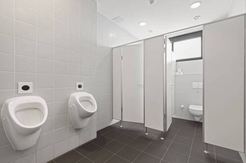 moderner Sanitärbereich - 