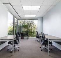 Privater Büroraum für 3 Personen in Regus Unternehmerstadt - Düsseldorf Derendorf