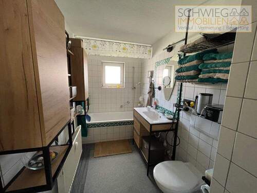 Bad - Etagenwohnung mit 70,00 m&sup2; in Potsdam zum Kaufen