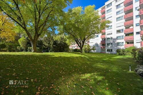 Park im Innenhof - 