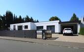 Aussenansicht - Modernes Betriebsleiterwohnhaus mit Gewerbe und großzügigem Grundstück