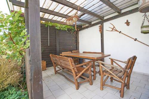 überdachter Freisitz - 