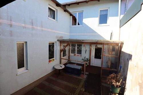 Außenansicht - 4 Zimmer Mehrfamilienhaus, Wohnhaus zum Kaufen in Schwaan