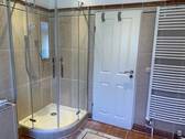 Vollbad mit Dusche Erdgeschoss - 