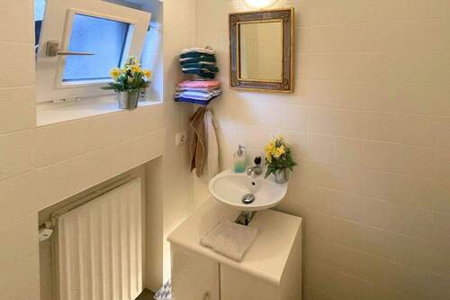 Gäste-WC Vorderhaus - 