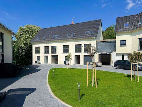 Begrüntes Rondell - Reihenendhaus mit 122,10 m&sup2; in Leipzig zur Miete