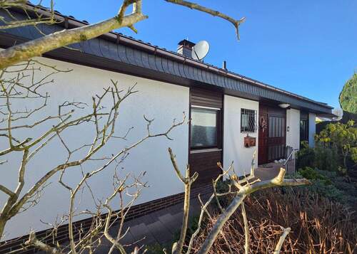 Seitenansicht - 5 Zimmer Einfamilienhaus in Hennef / Uckerath