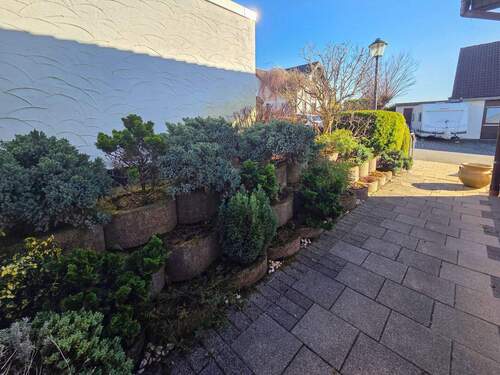 Zuwegung Haus - Einfamilienhaus mit 119,00 m&sup2; in Hennef / Uckerath zum Kaufen