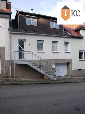 Außenansicht - Gepflegtes, kernsaniertes Reihenhaus, Einziehen - Wohlfühlen - Saarbrücken-Herrensohr