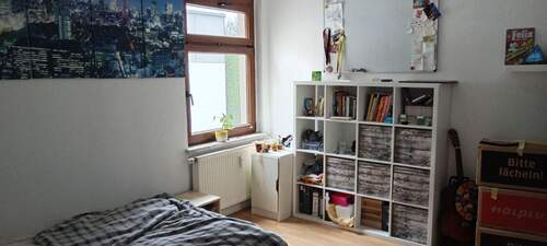 Schlafzimmer - 2 Zimmer Etagenwohnung zur Miete in Halle (Saale)