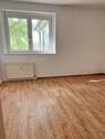 Wohnzimmer - 2 ZIMMER NÄHE BAHNHOF... - 374,00 EUR Kaltmiete, ca.  53,70 m² Wohnfläche